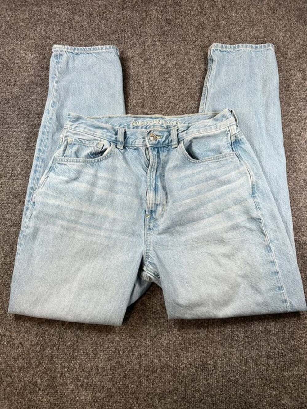 Juniors light wash American Eagle 27” waist C55